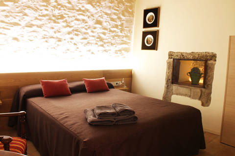 Room el Fornet in Can Bo de Pau, Salt, Girona 0