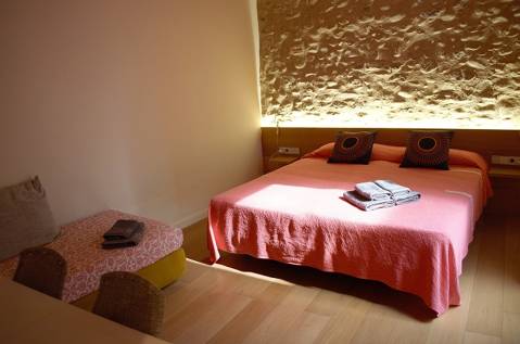 Room Somniem in Can Bo de Pau, Salt, Girona 0